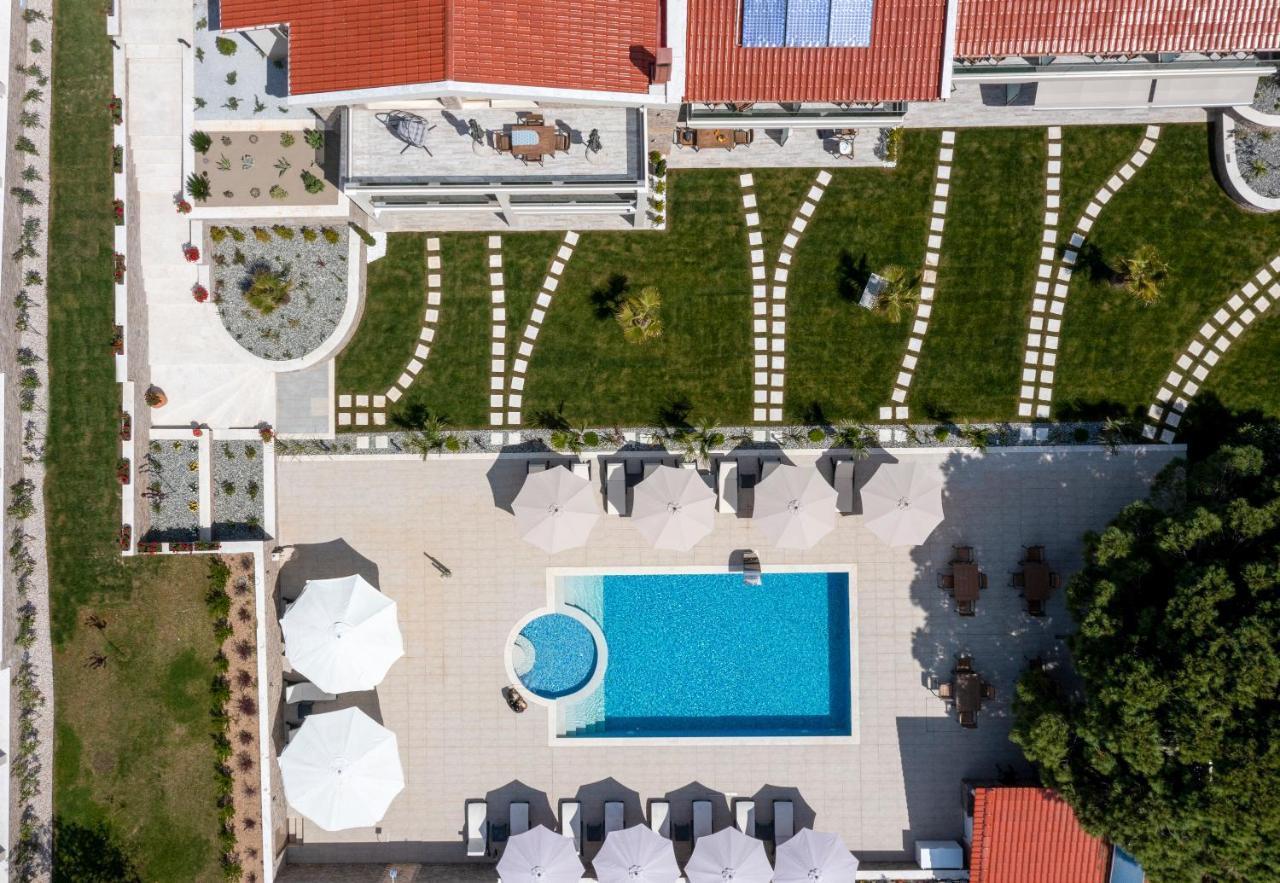 Villa Sara Nikiti  Luaran gambar
